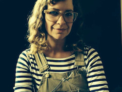 person-robyn-ellis.png